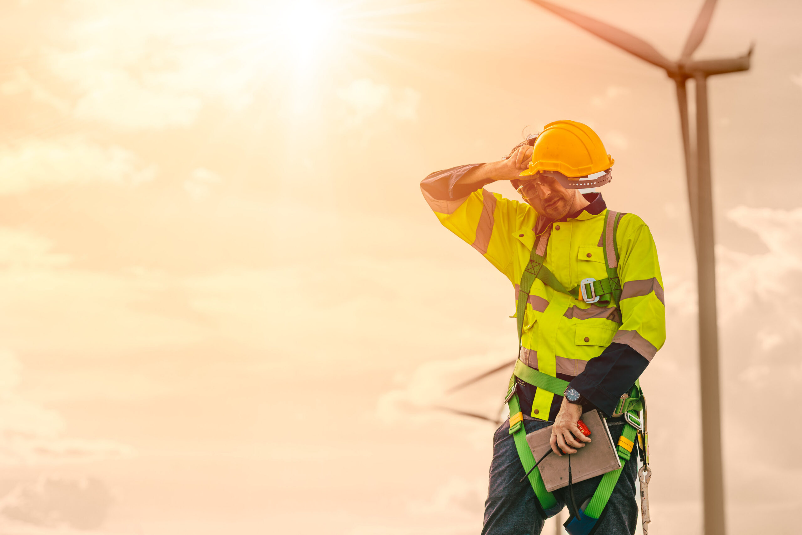 worker in extreme heat - Quality Stock Arts - stock.adobe.com.